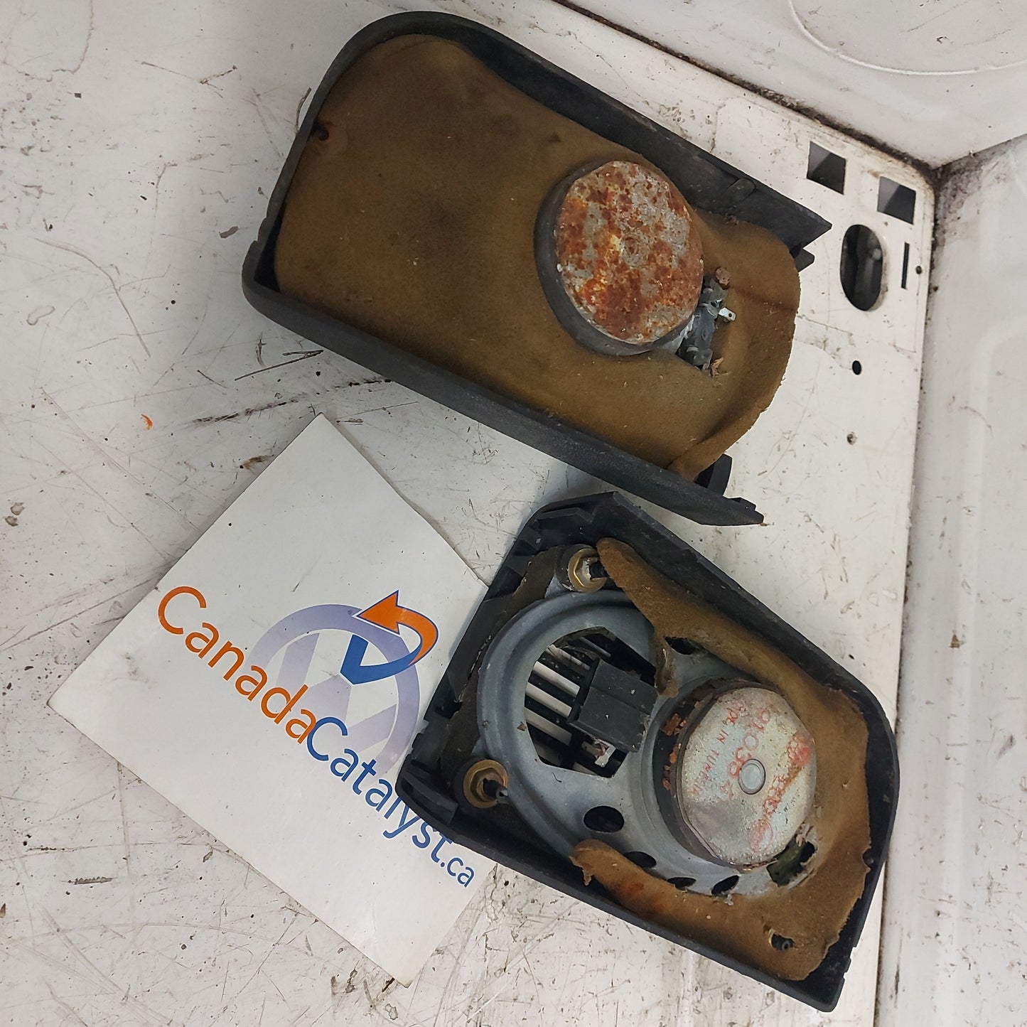 Mk1 cabriolet speaker grilles