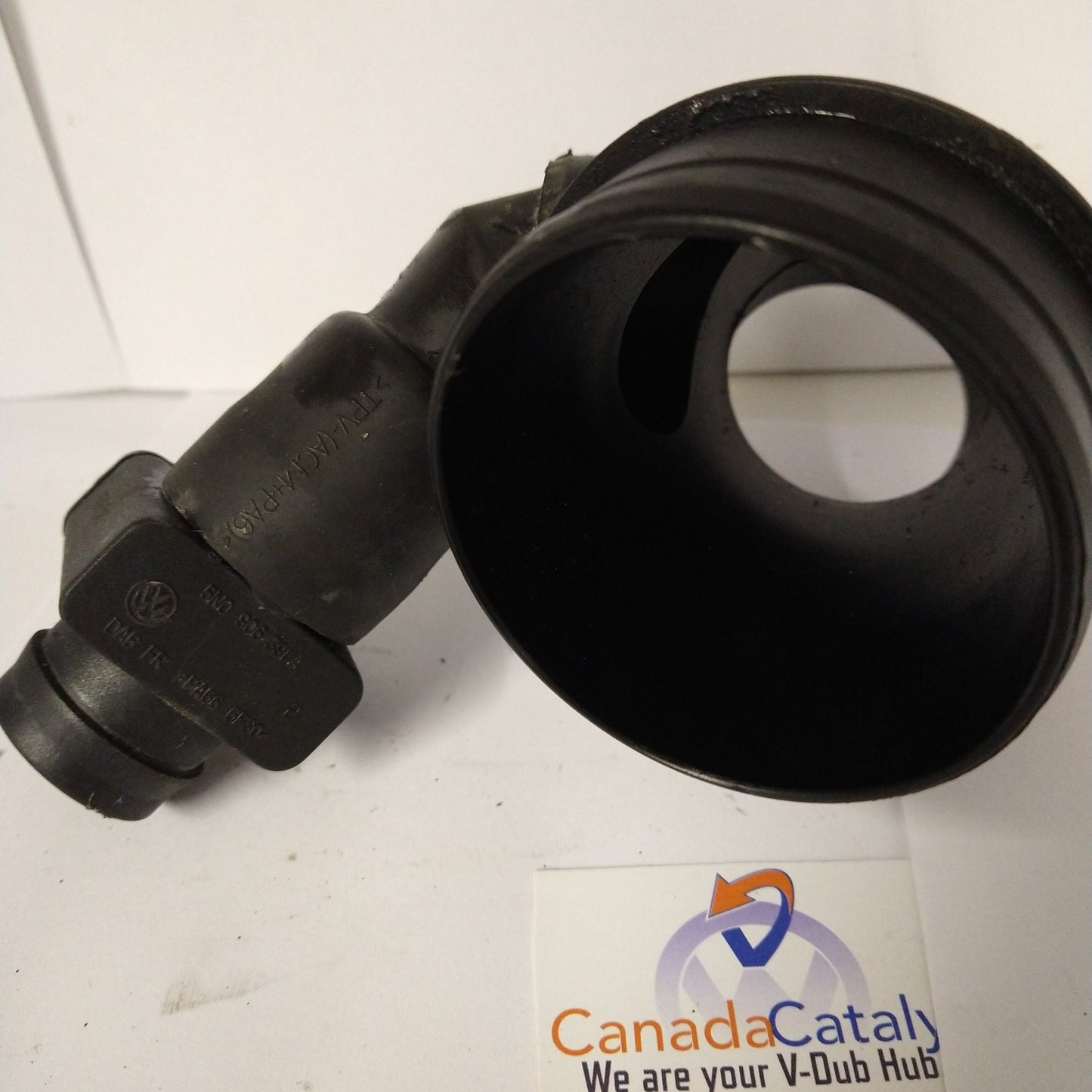 MK6 Engine Air Intake Hose Adapter 1K0129635A and the Quick Coupling Piece Heater Pipe 5N0906391A