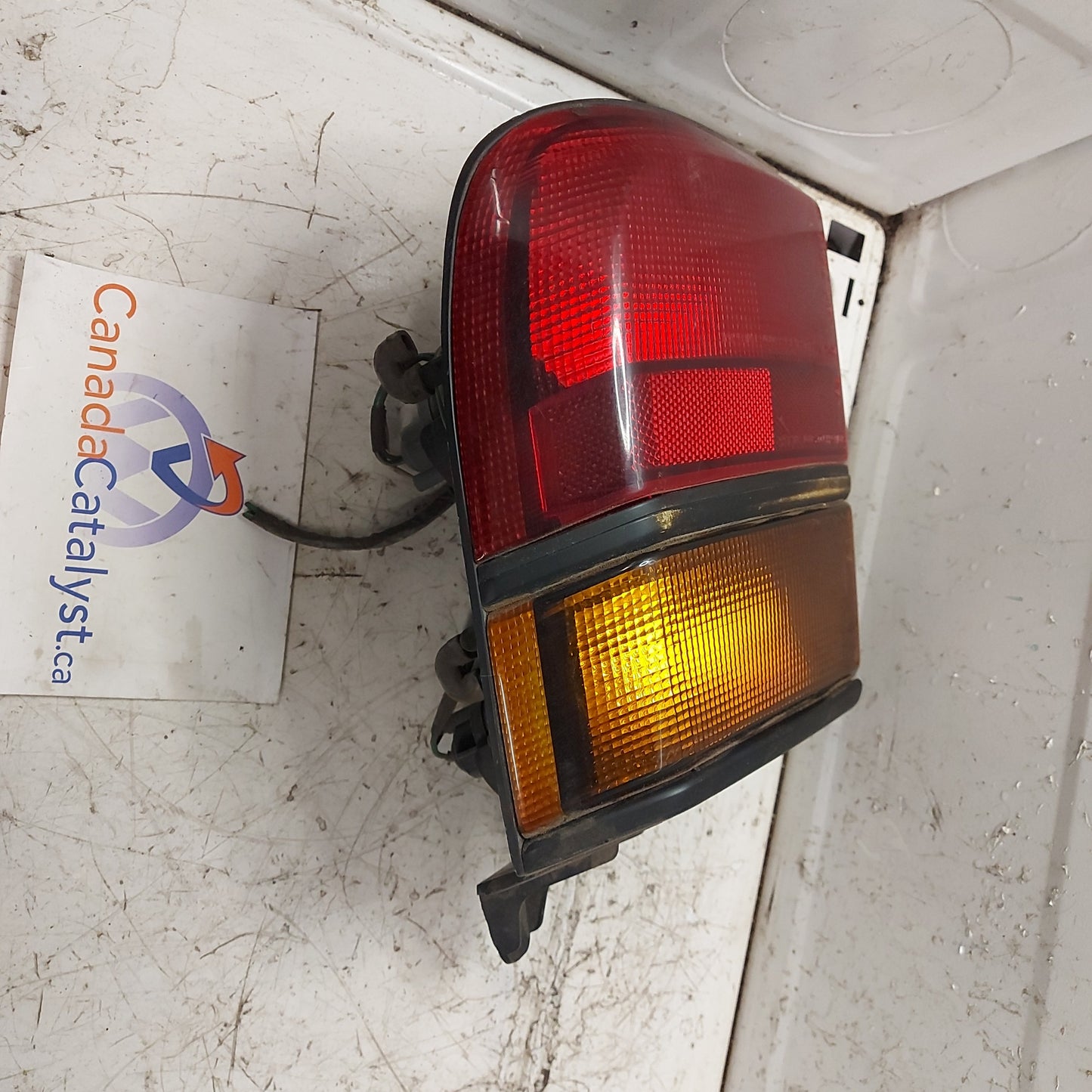1992 Toyota camry wagon tail light