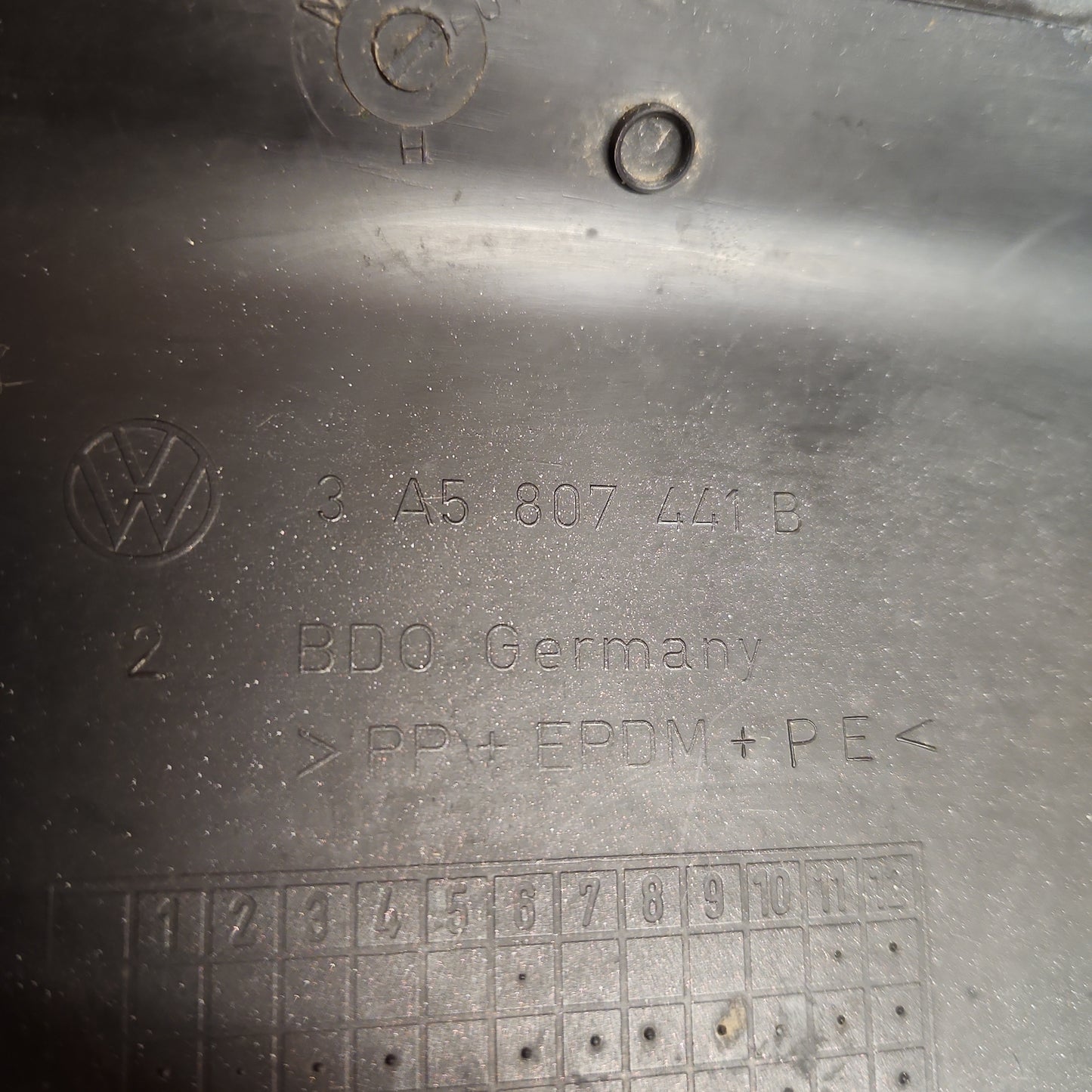 B4 Tow Cover 3A5807441B