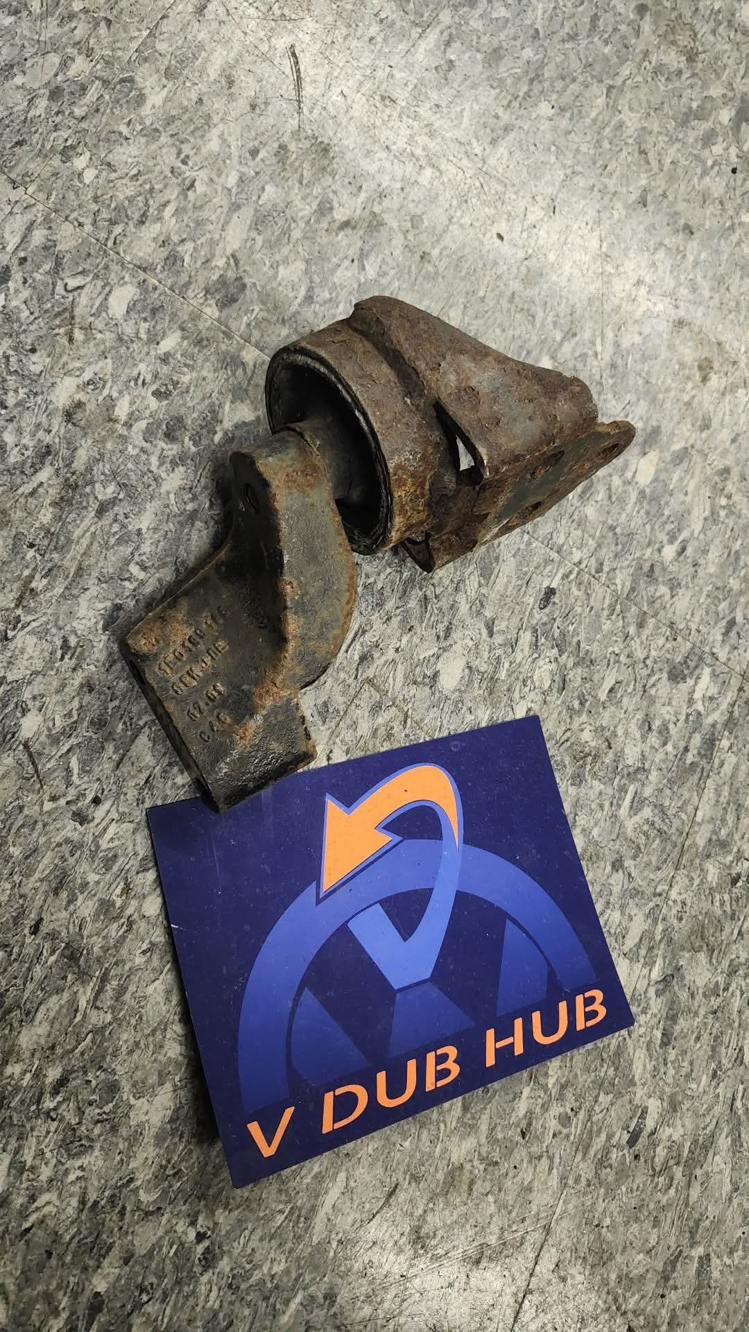 MK3 Cabrio Passenger Engine MOUNT