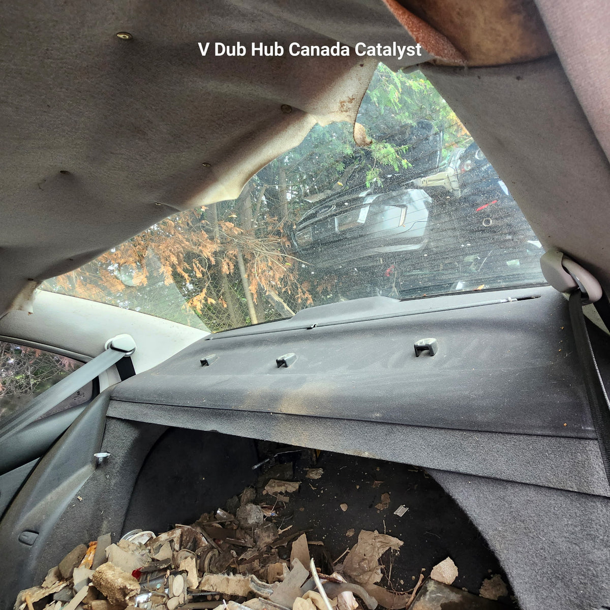 MK4 Jetta Rear Sunshade with C-Pillar Cover