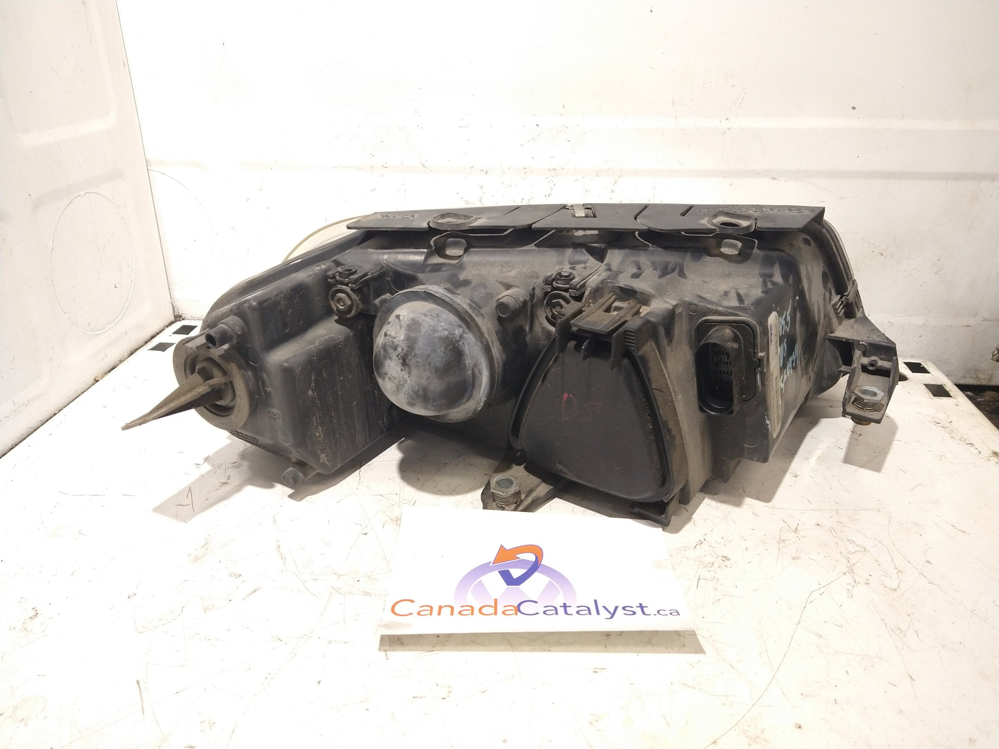 B5.5 Driver HEADLIGHT