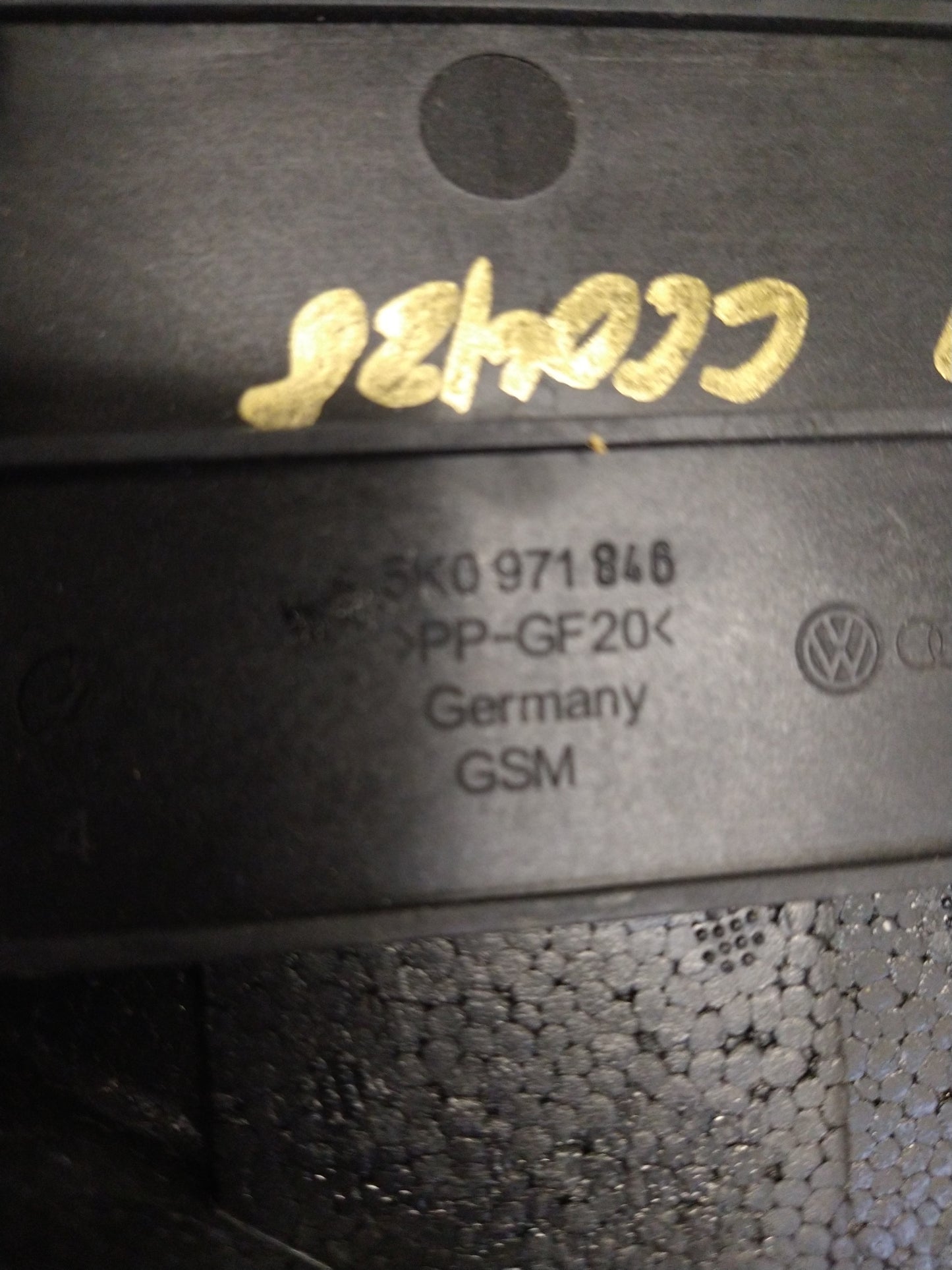 Instrument Panel Mounting Bracket 5K0971846