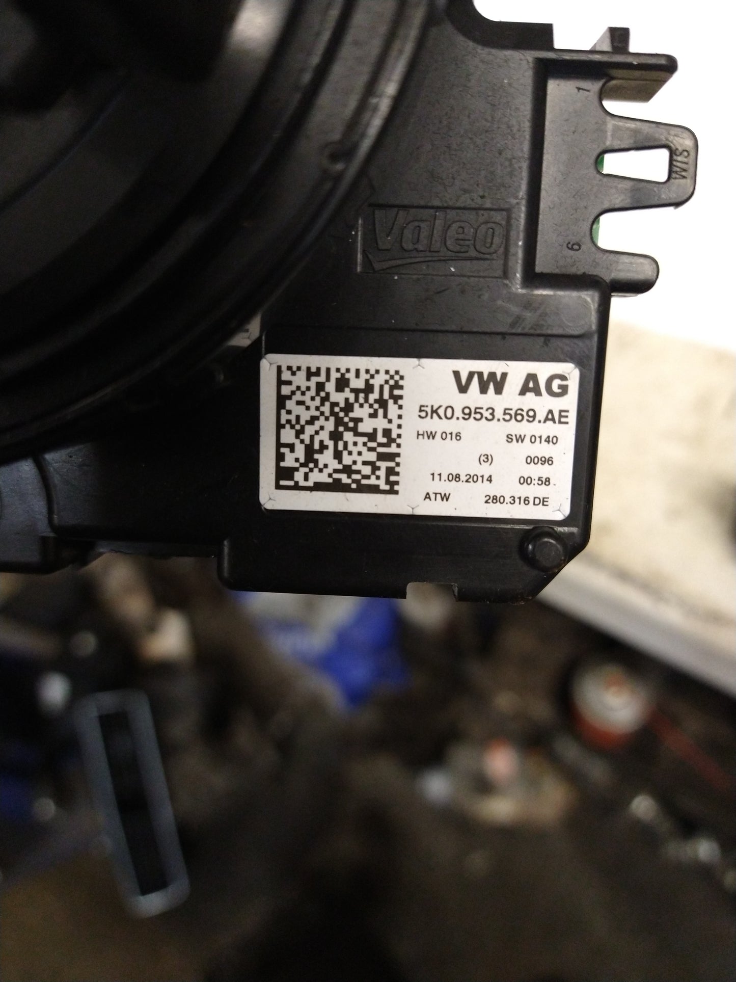 MK6-MK7/B7 Clock SPRING 5K0953569AE