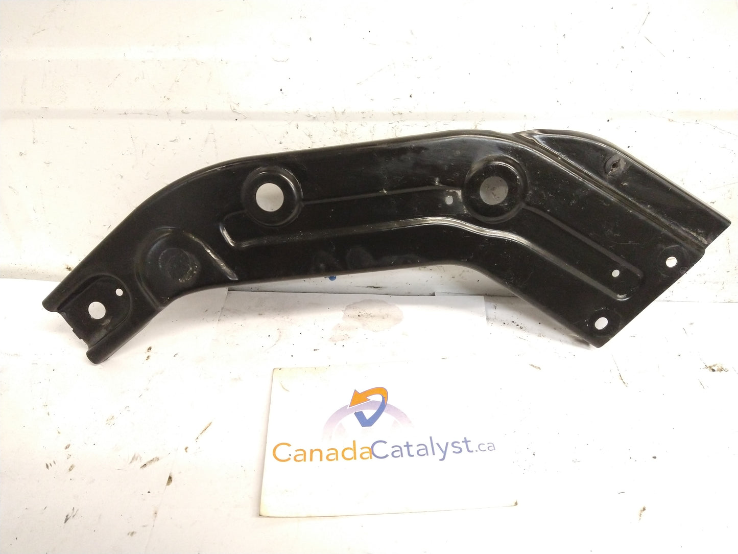 B7 Upper Radiator SUPPORTs