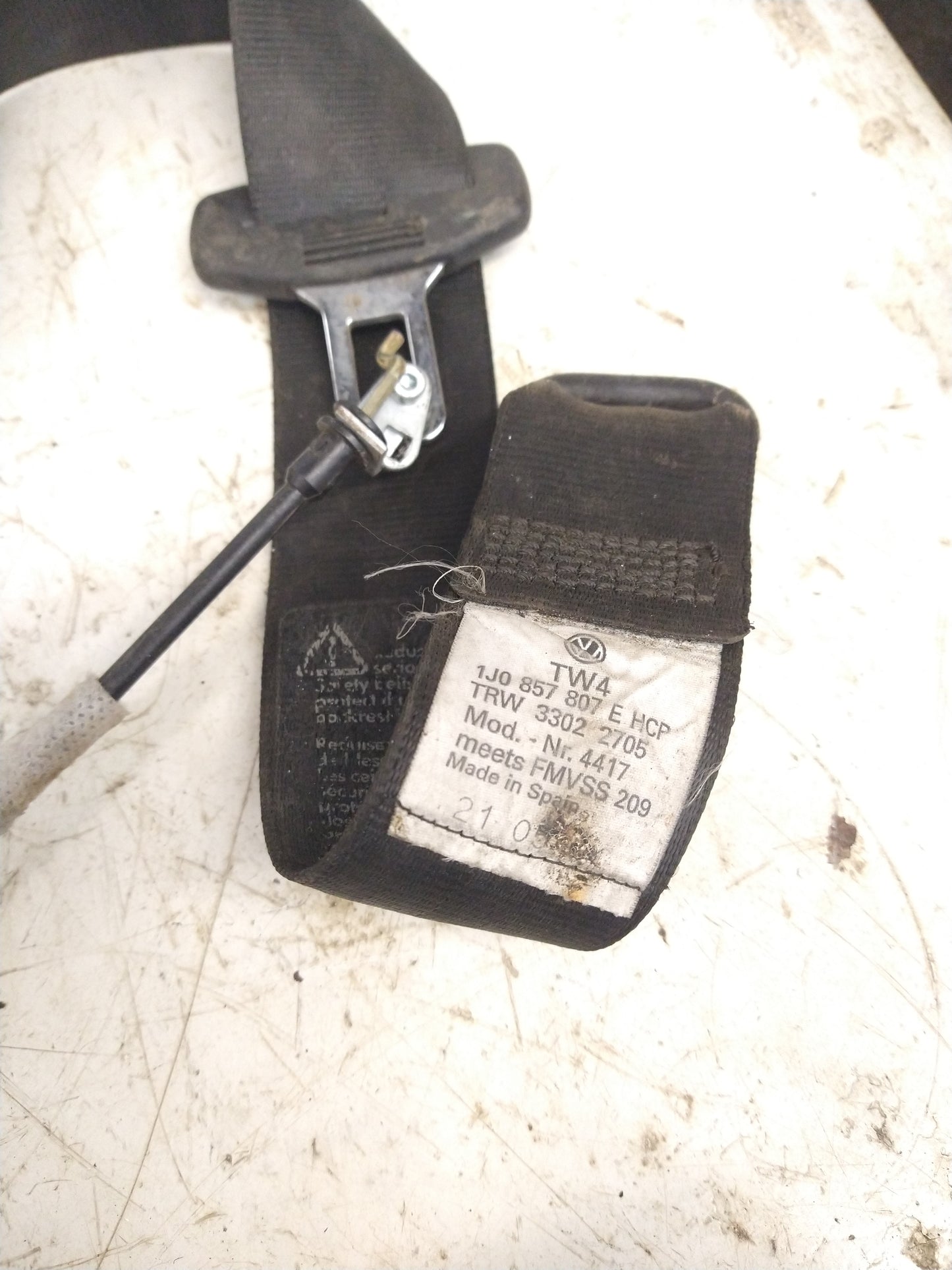 MK4 Jetta GLI Sedan Rear Center SEAT BELT 1J0857807E