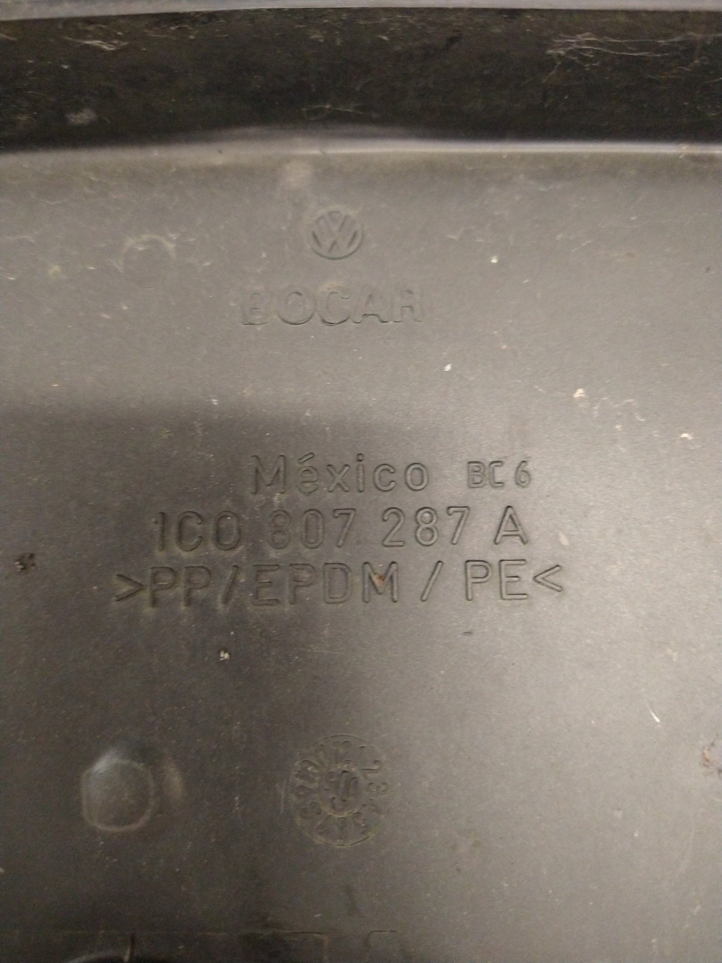 New Beetle License Plate Holder