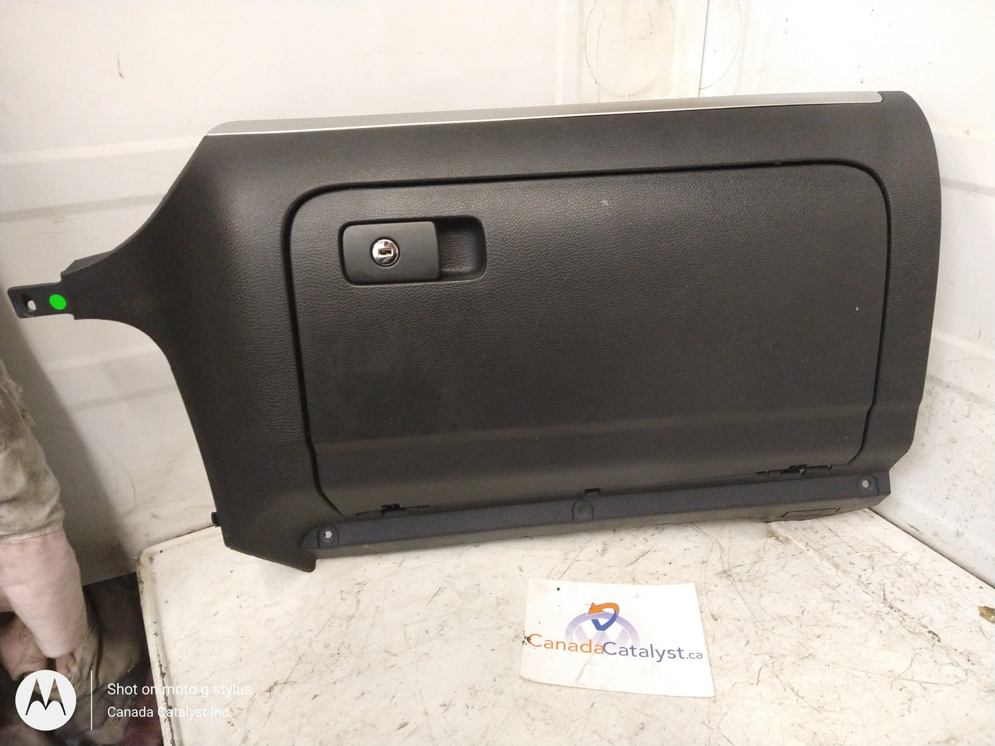 MK5 Jetta GLOVE BOX
