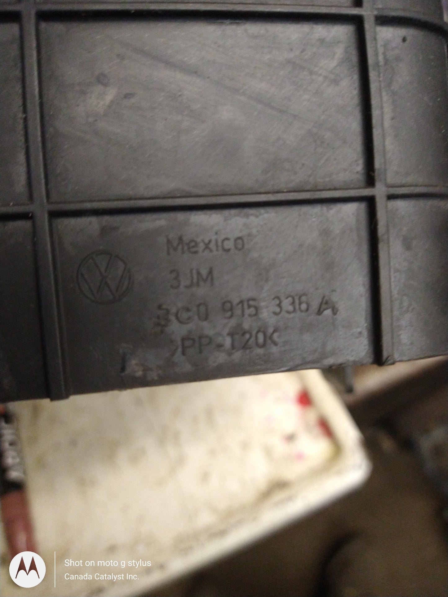 MK5 Battery BOX 1K0915336A