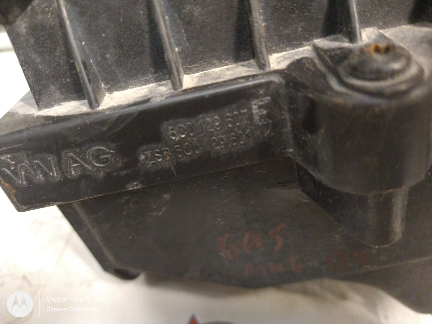 Gas AIR BOX 5C0129607E