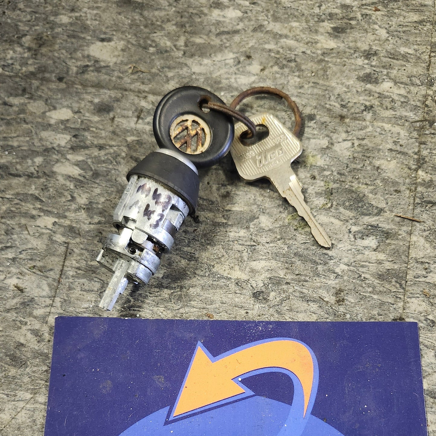 VW MK2 MK3 Ignition Lock Cylinder Tumbler with 2 Keys