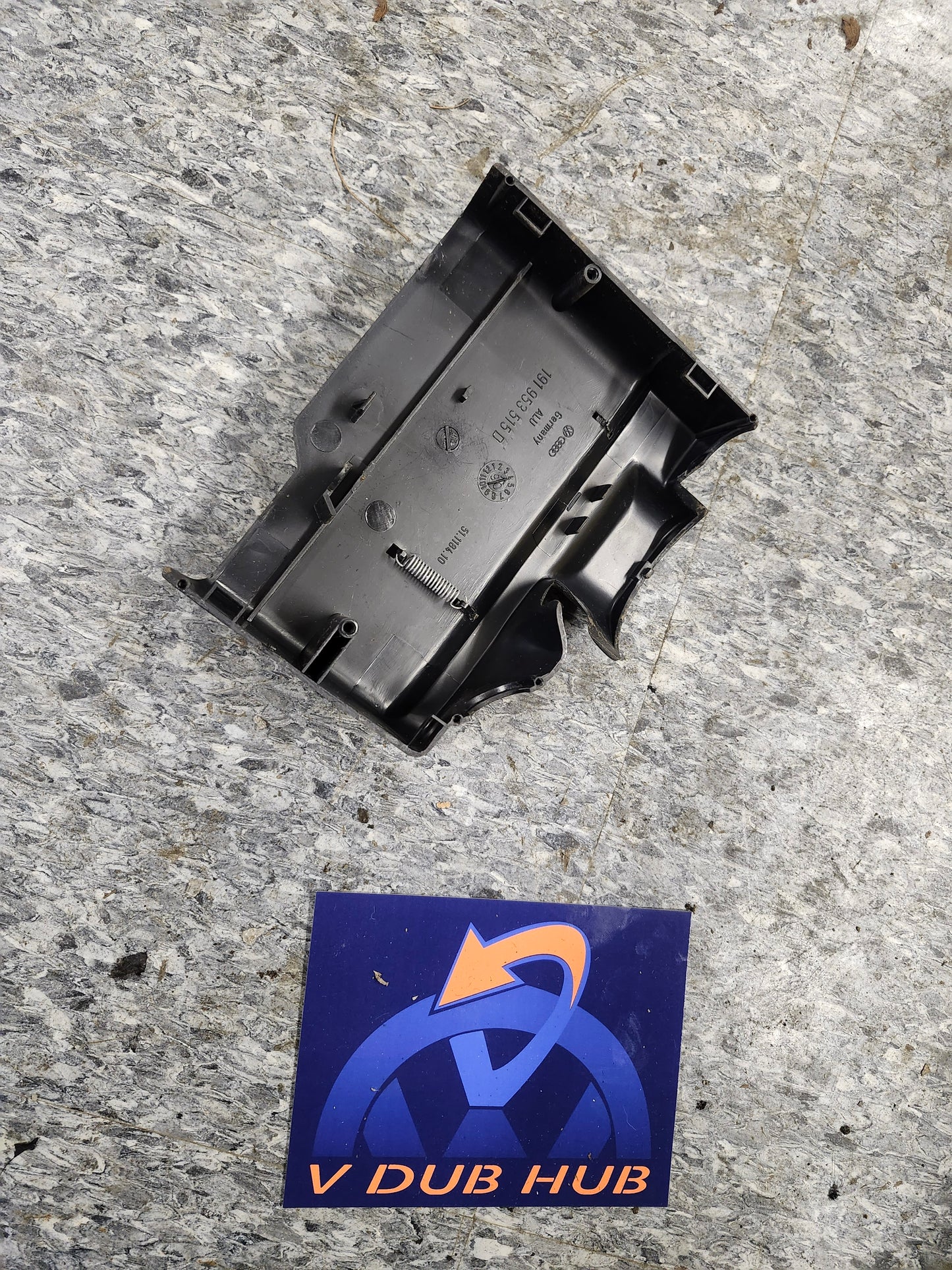 Mk2 Steering Wheel Column Housing Clamshell 191953515D