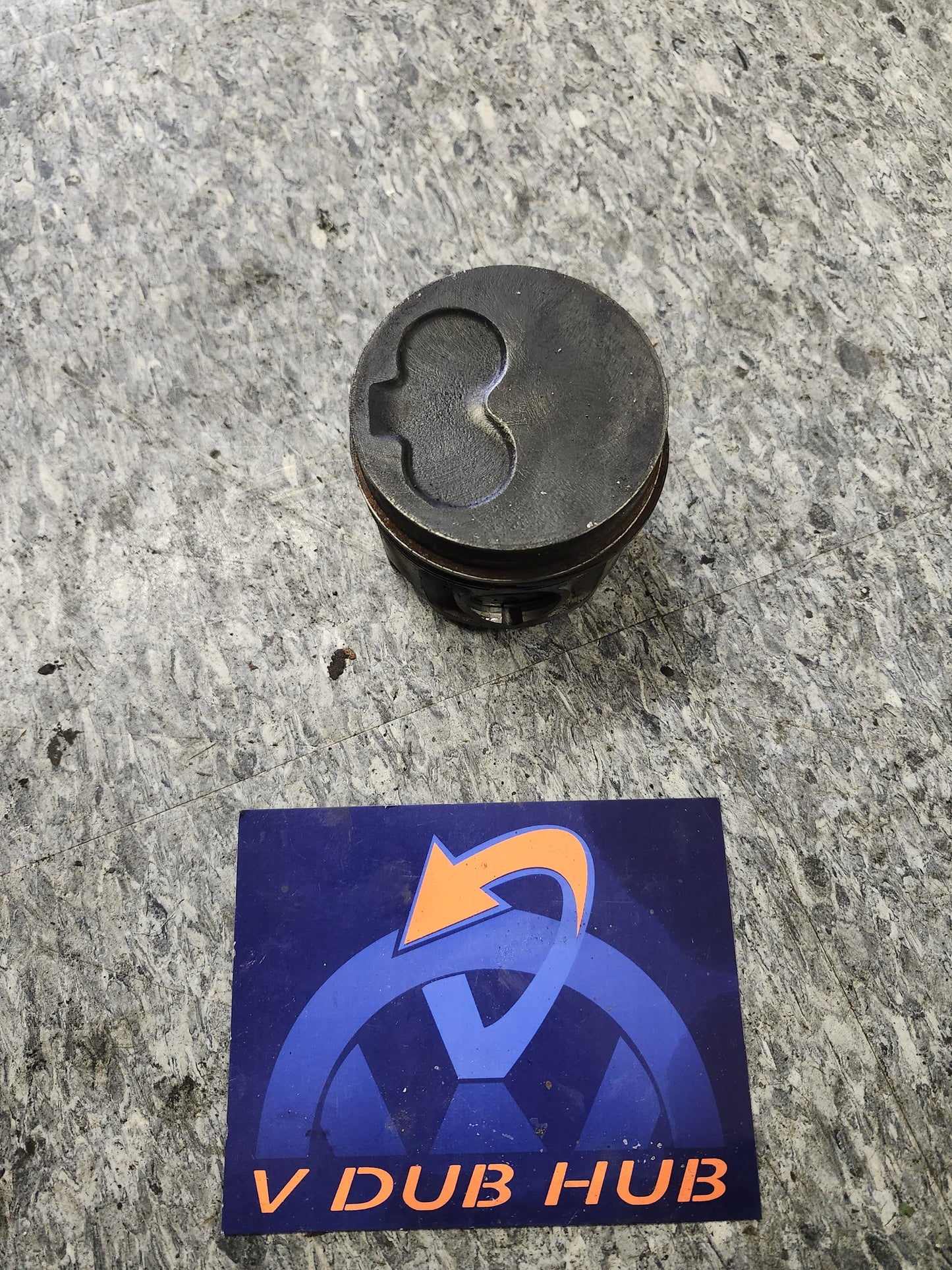 Aaz piston