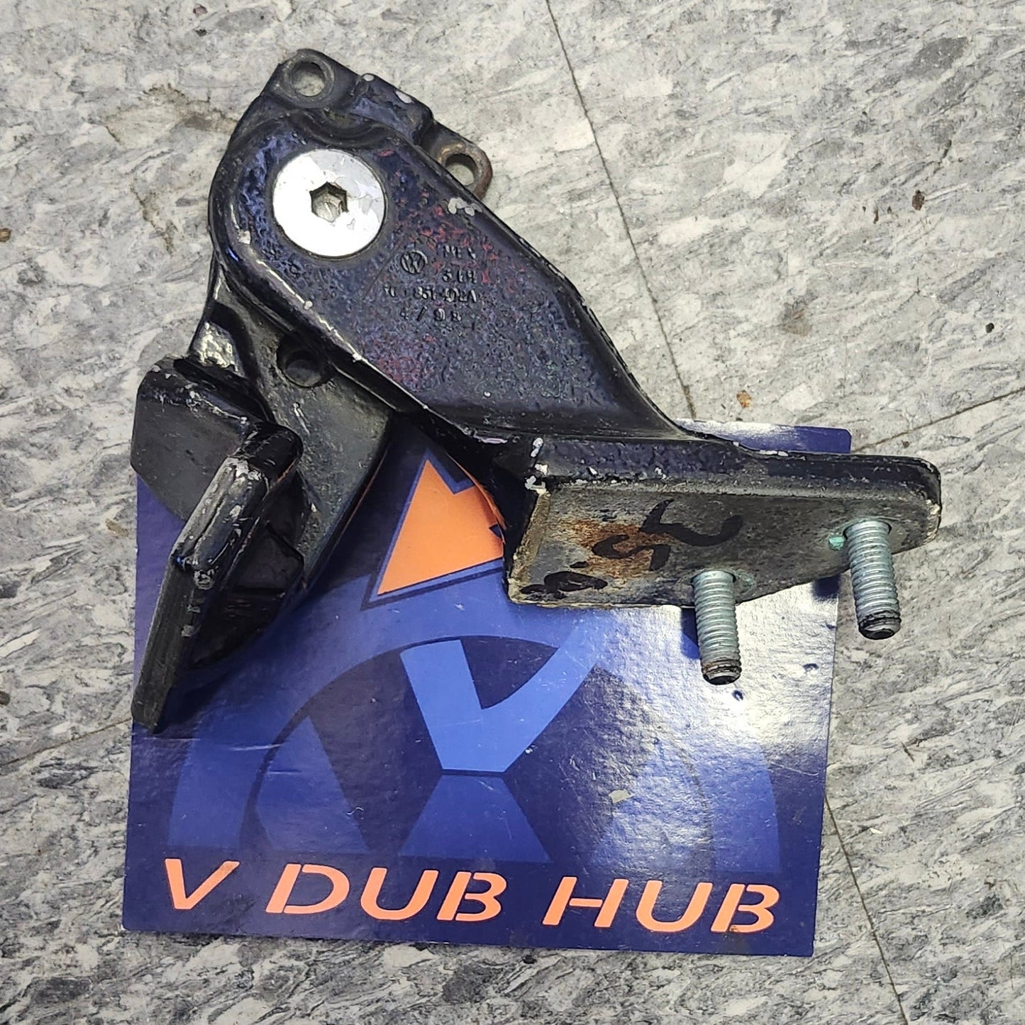 New Beetle Upper Passenger Door Hinge 1C0831402