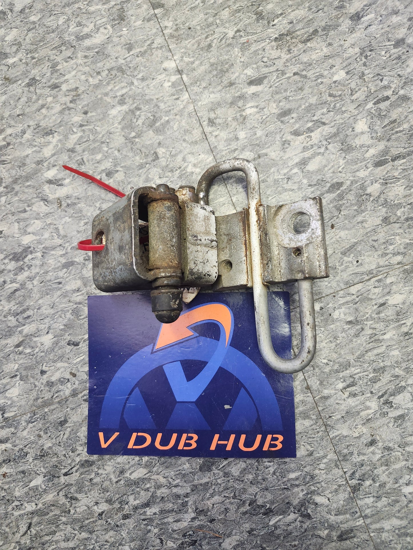 B6 Driver Front Door Hinge 3C8831411B