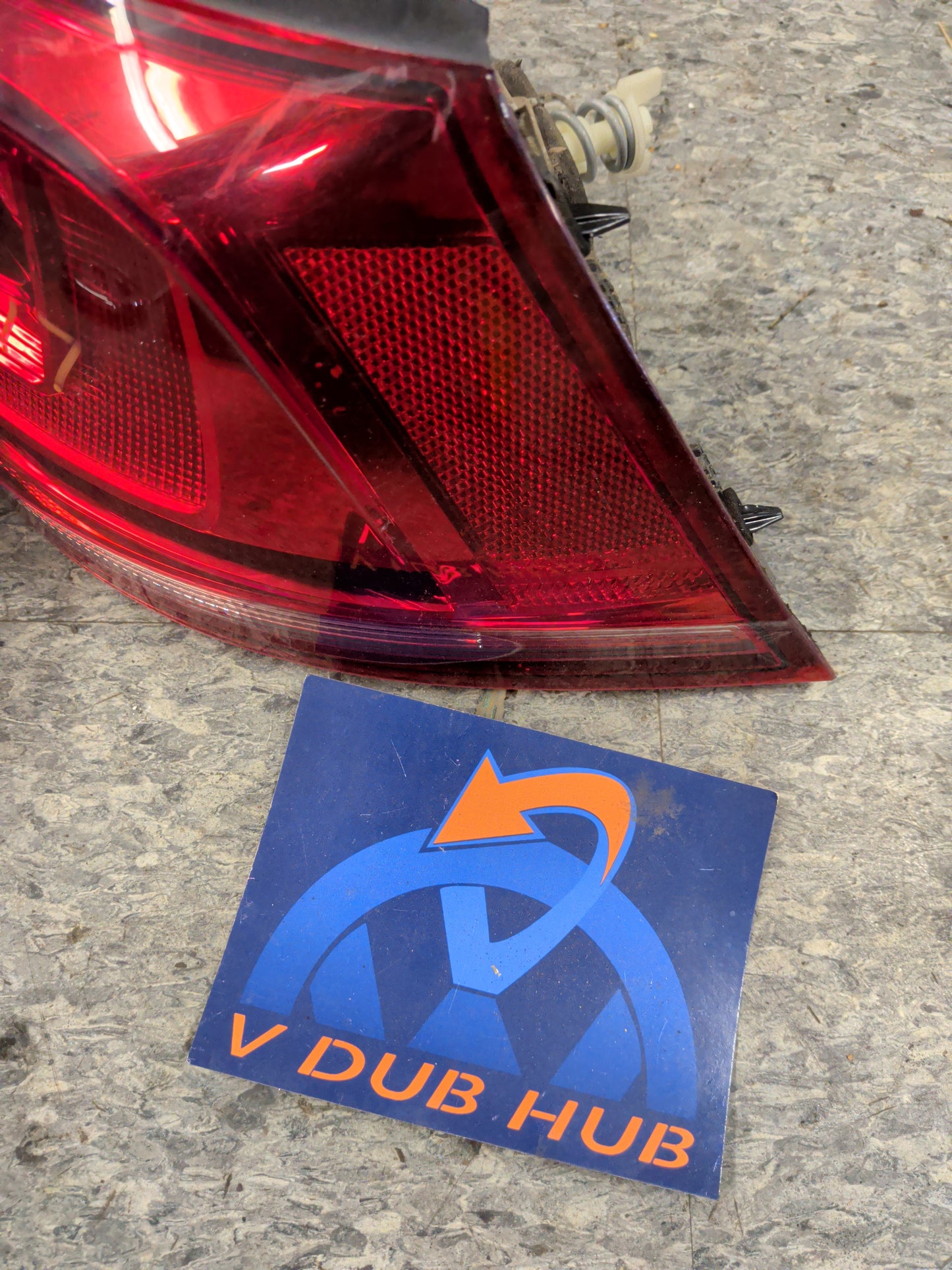 VW MK7 Golf Wagon Tail Light – passenger Side OEM 2015-2017