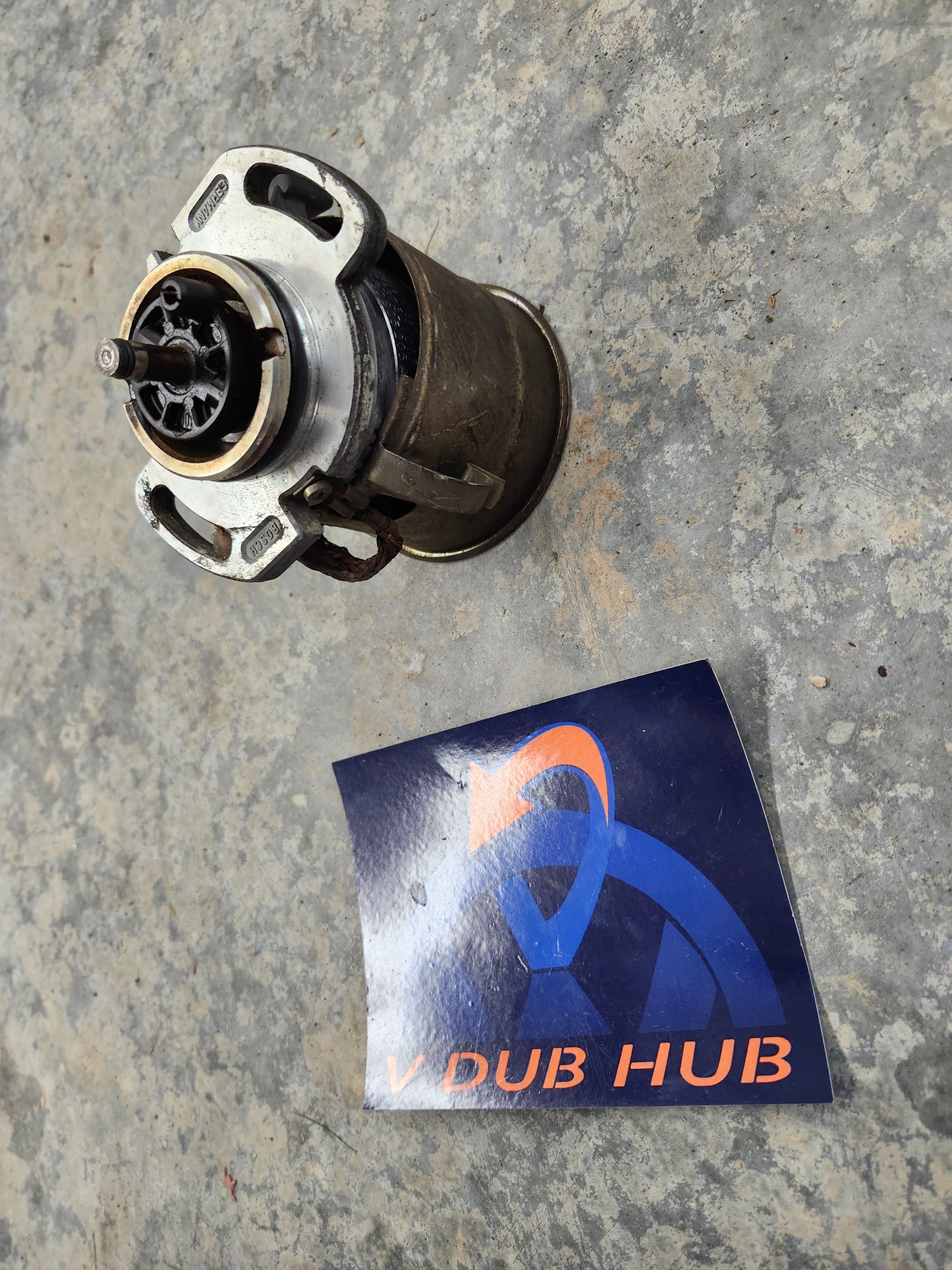 030905205ad distributor polo