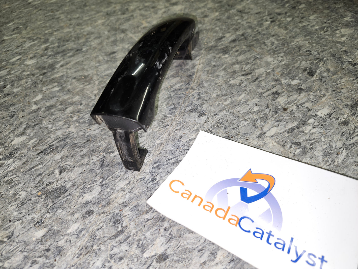 MK6 Jetta Kessy Driver Exterior DOOR HANDLE L041