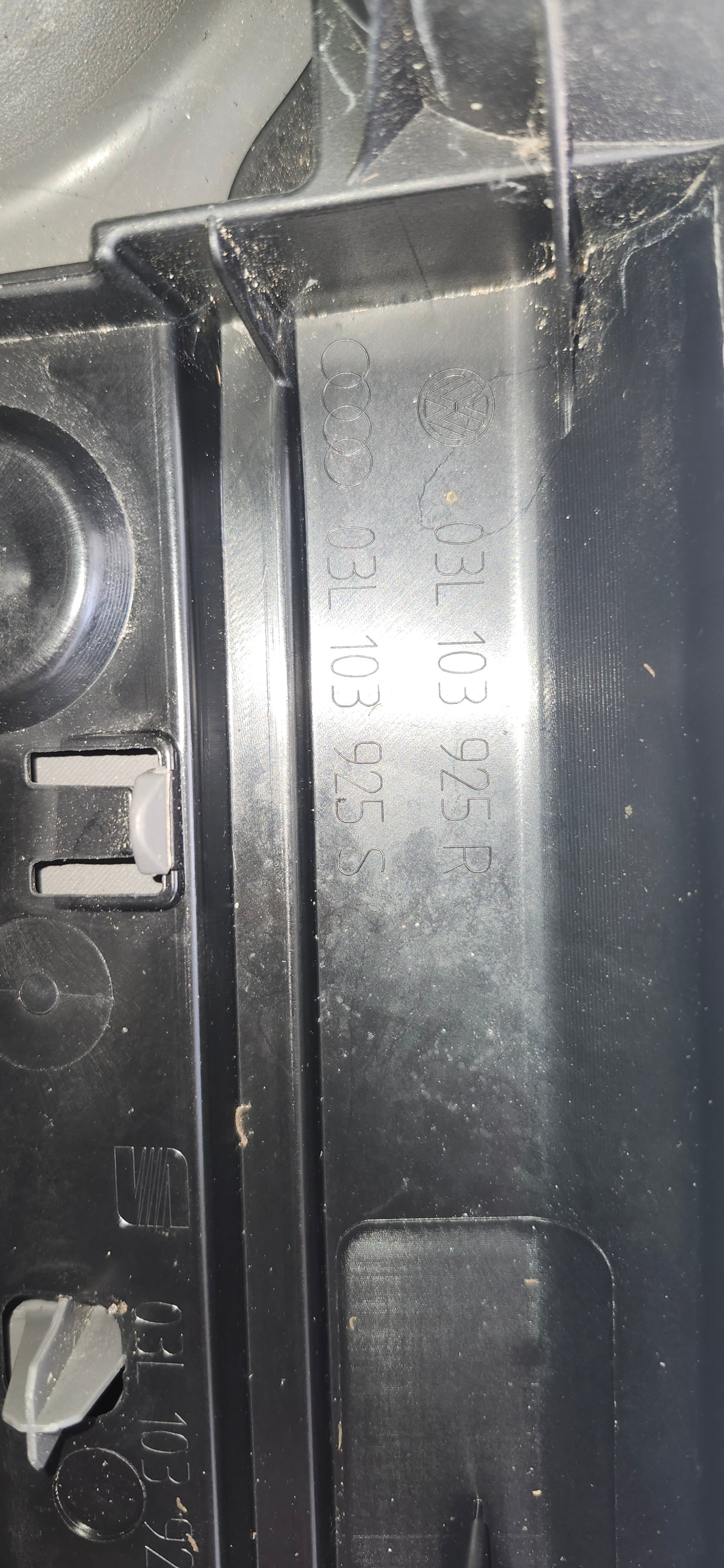 B7 TDI Engine COVER 03L103925T