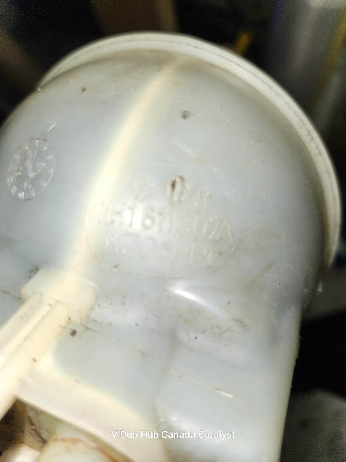 MK3 Golf Brake Master Cylinder Reservoir 1H1611307A