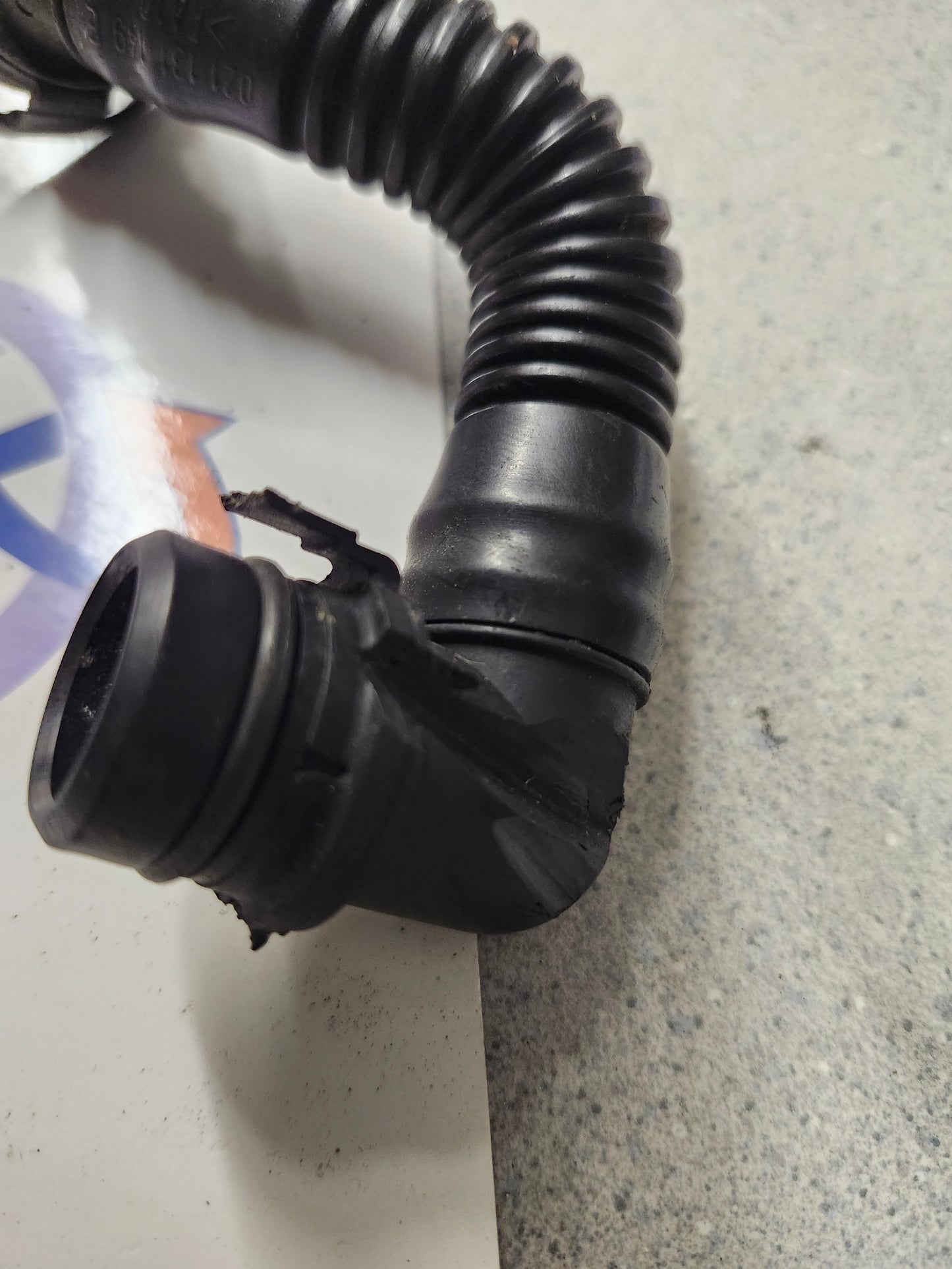 12v vr6 secondary pump hose
