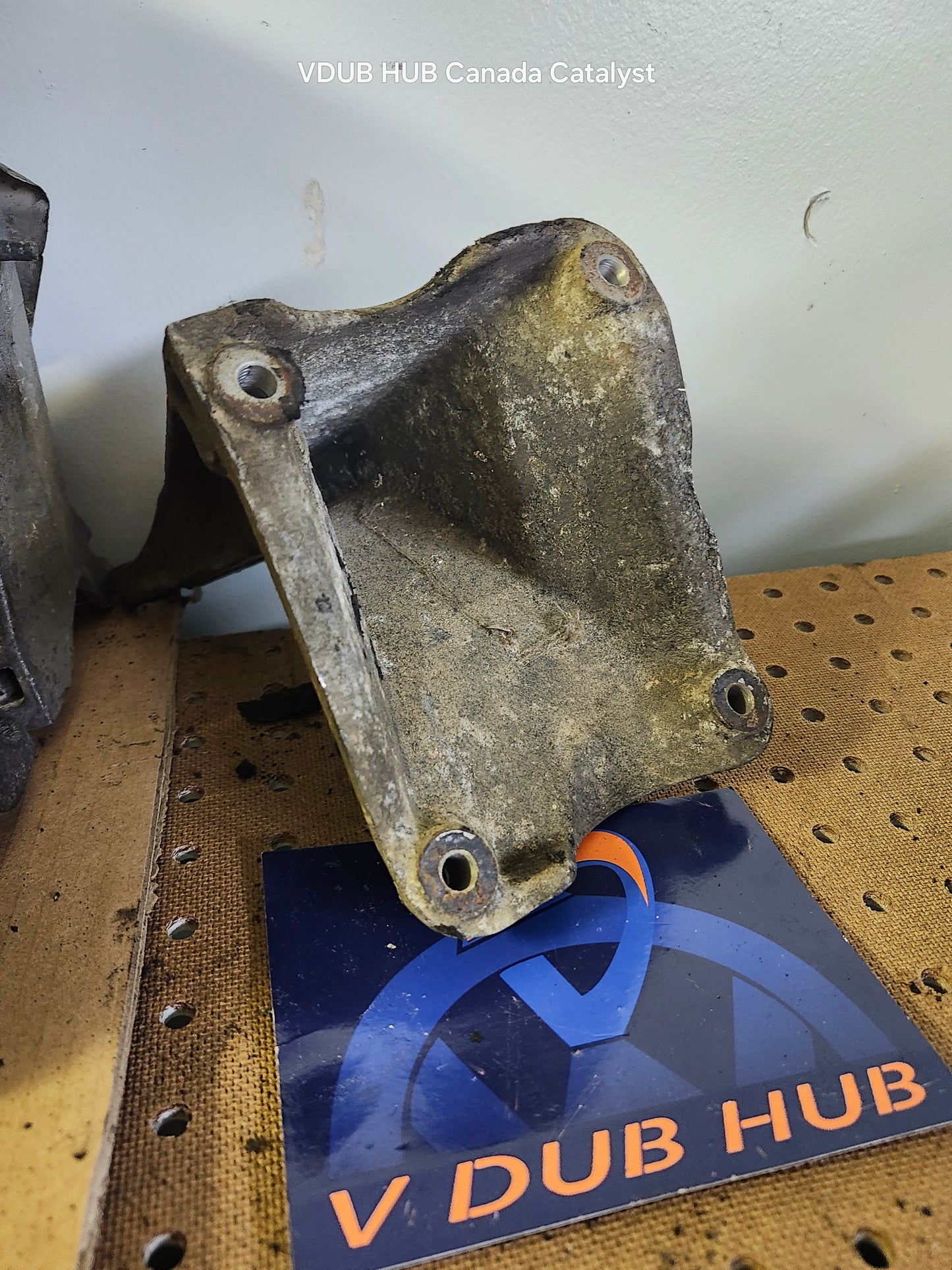 MK3 ENGINE MOUNT 1H0199354A