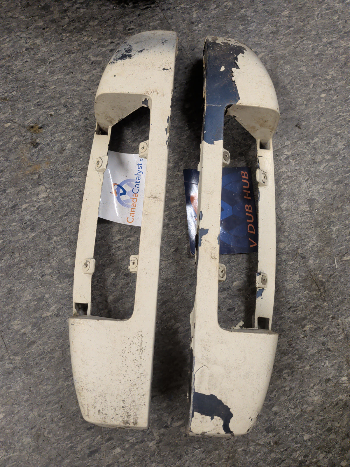 Rabbit truck tail light holder set