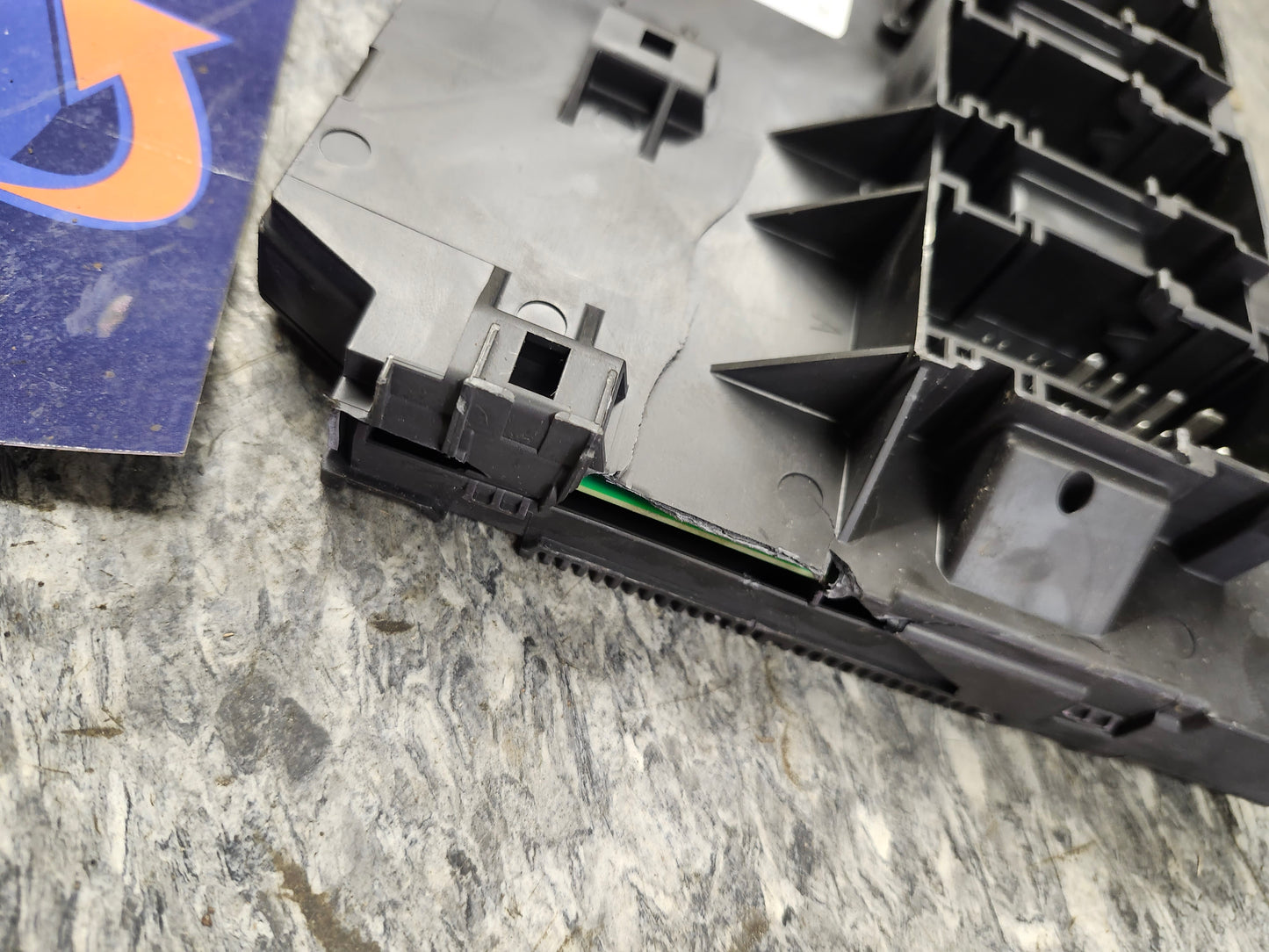 Wagon Body Control MODULE 5K0937086N