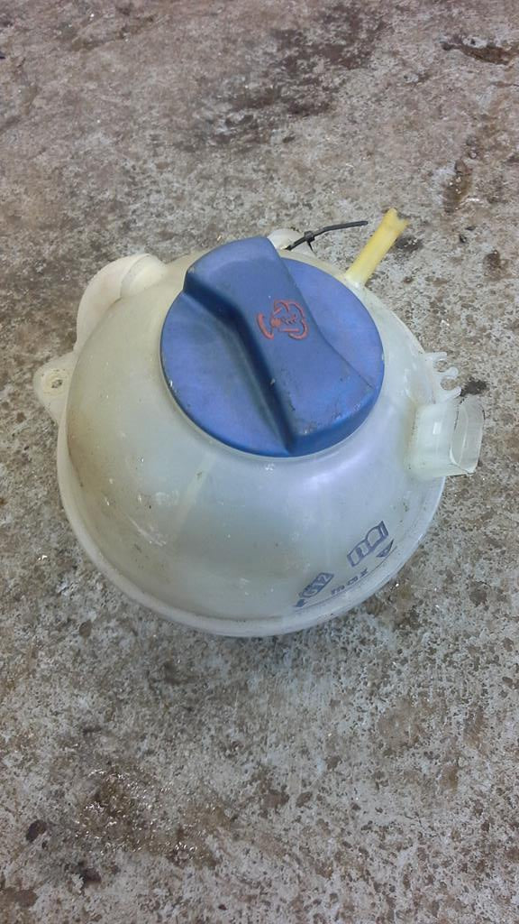 New Beetle Coolant BOTTLE 1C0121407C