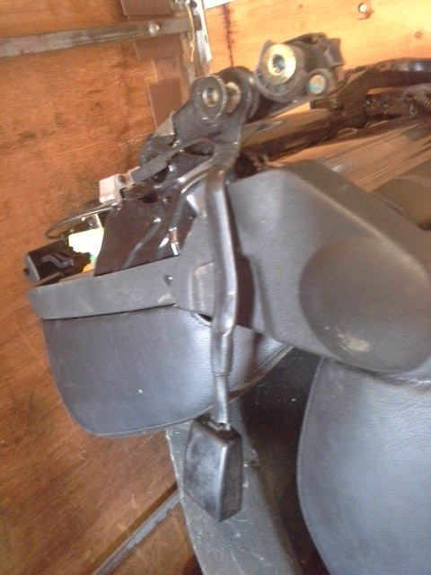 MK4, 2 Door, 4 Wire Driver SEAT BELT BUCKLE clasp