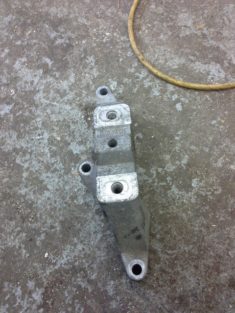 MK4 Auto Transmission Support MOUNT 1J0199117N 1J0199117F