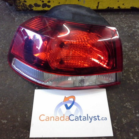 2010 Golf Driver TAIL LIGHT