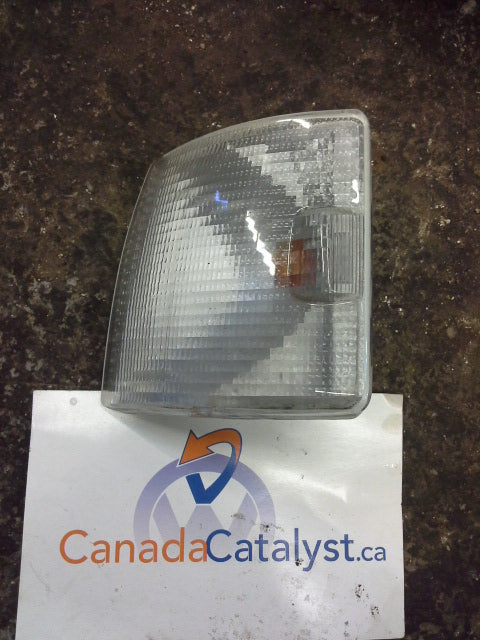 T4 94 Front Driver MARKER LIGHT