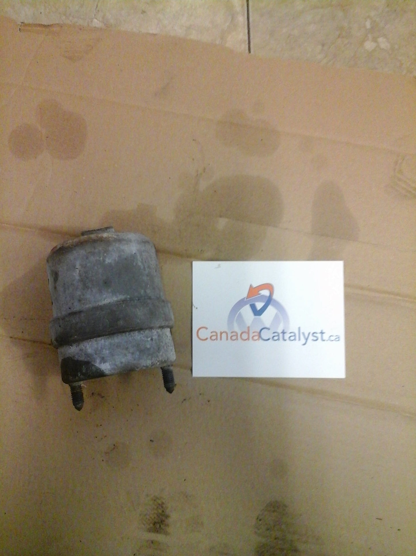 T4 Engine MOUNT 7D0199132D