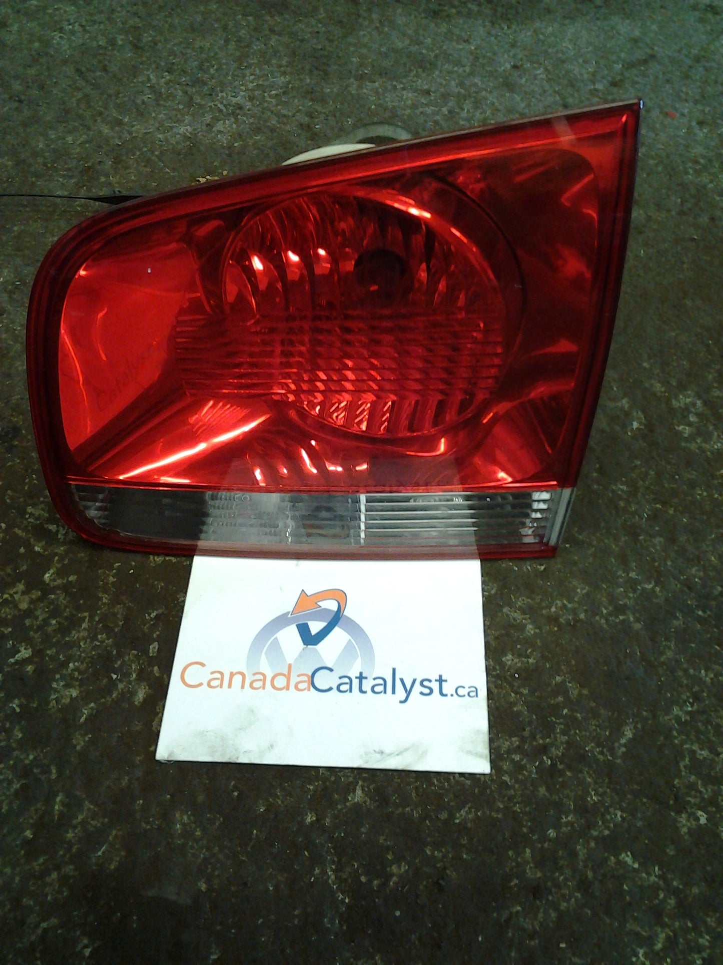 Touareg Passenger TAIL LIGHT