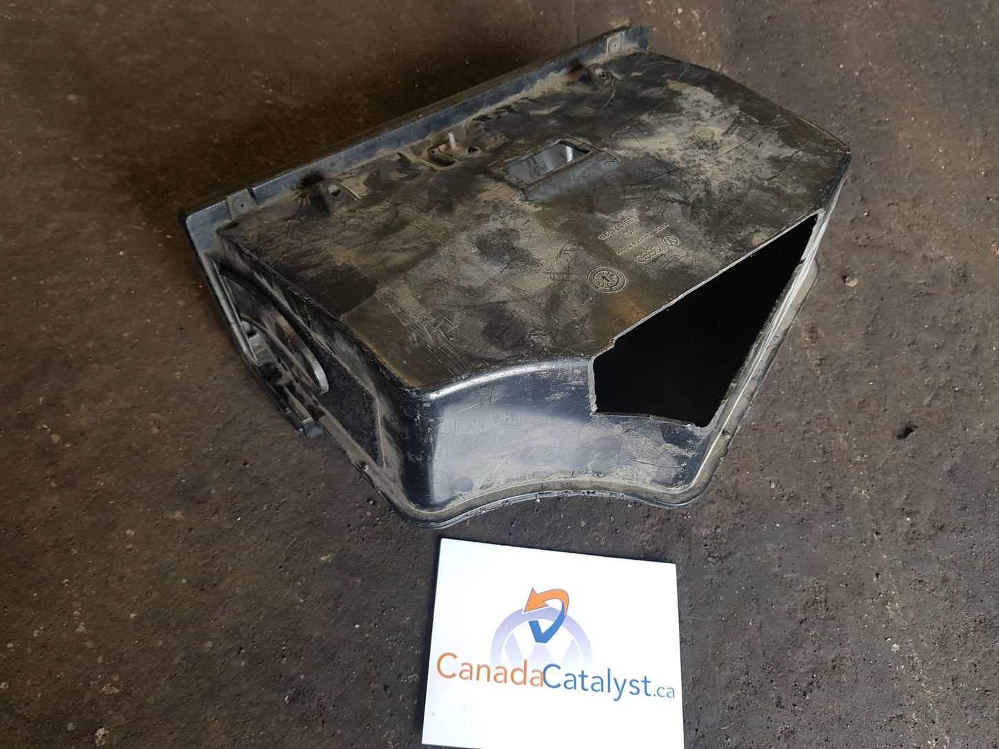 Corrado GLOVEBOX 535857103A