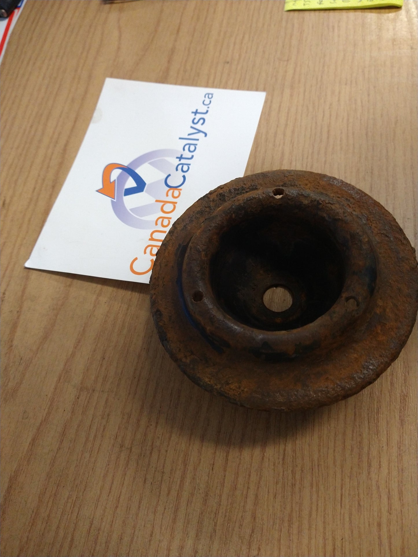 Cabriolet Strut MOUNT