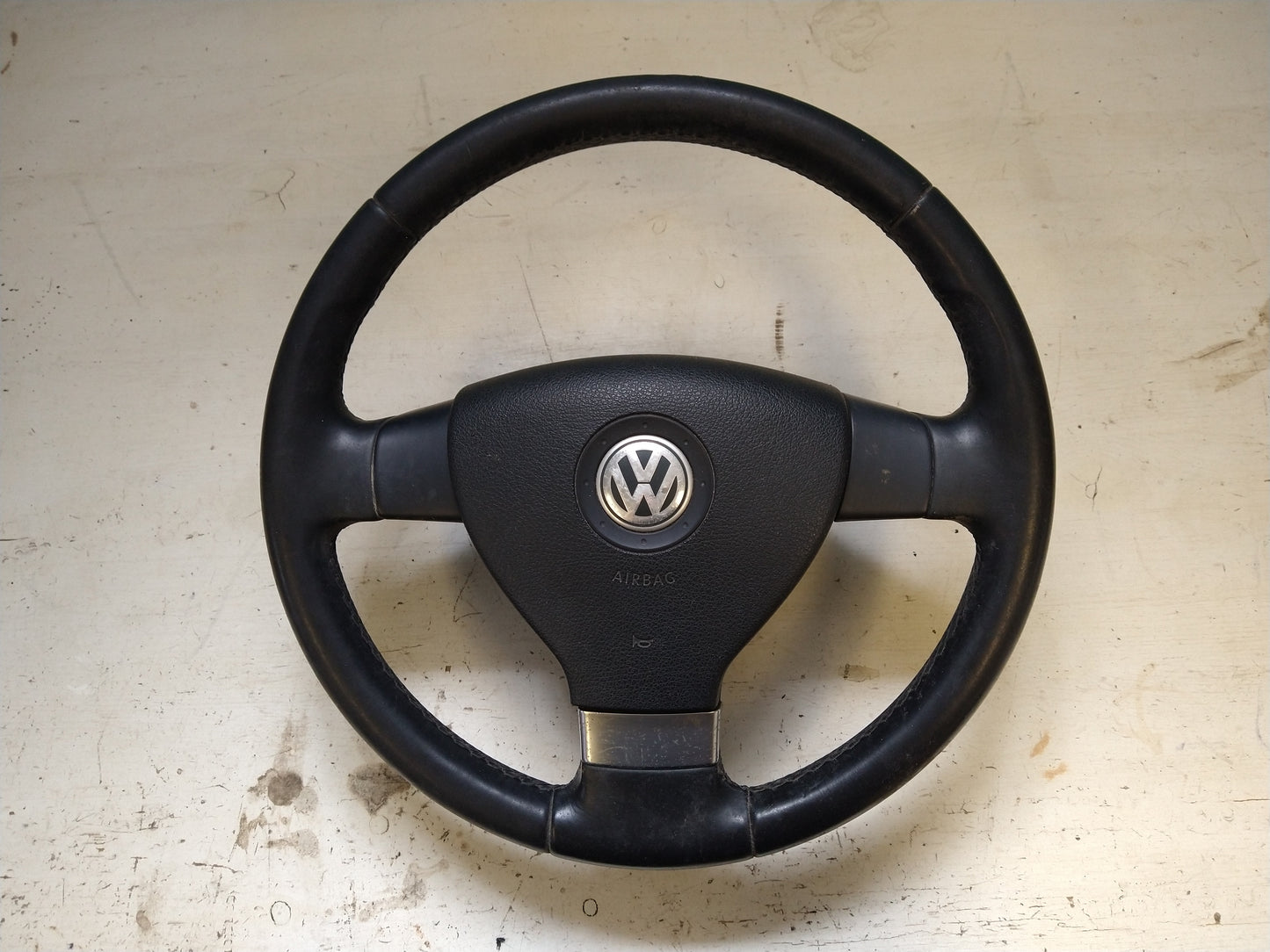 MK5 3 Spoke W/ Chrome STEERING WHEEL