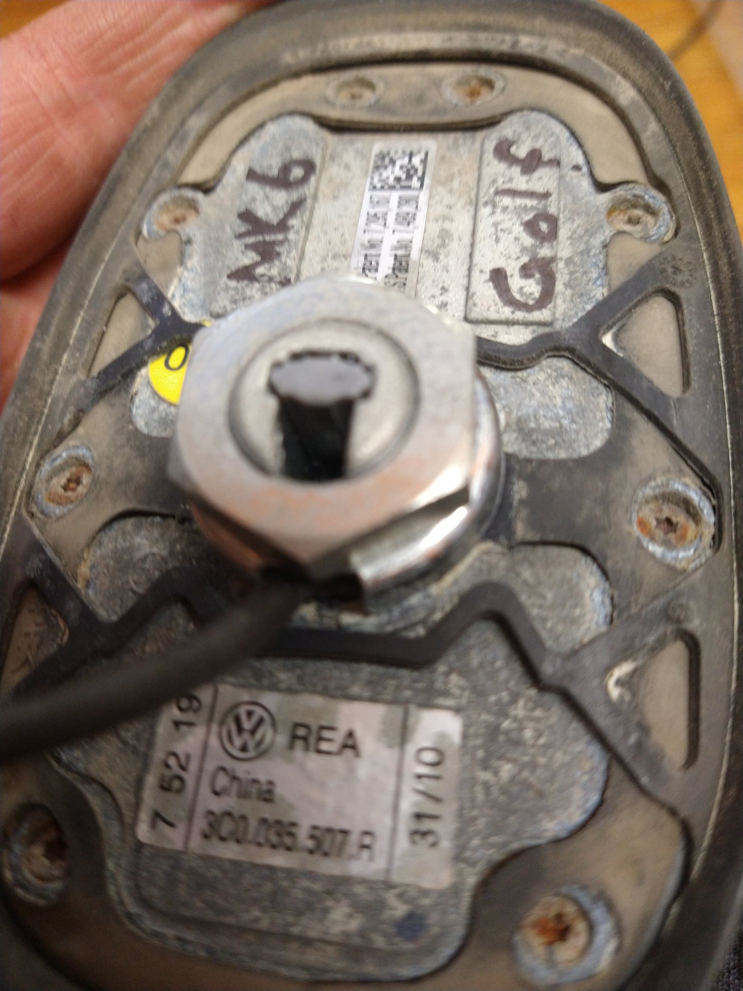 MK6 Golf Shark Fin ANTENNA 3C0035507R