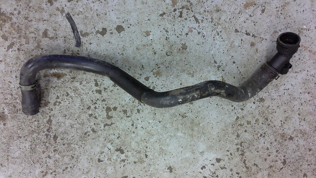 MK5 Jetta Upper Radiator HOSE - V DUB HUB