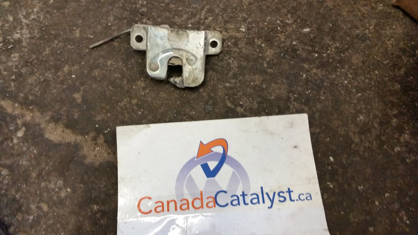 New Beetle Convertible TRUNK LATCH
