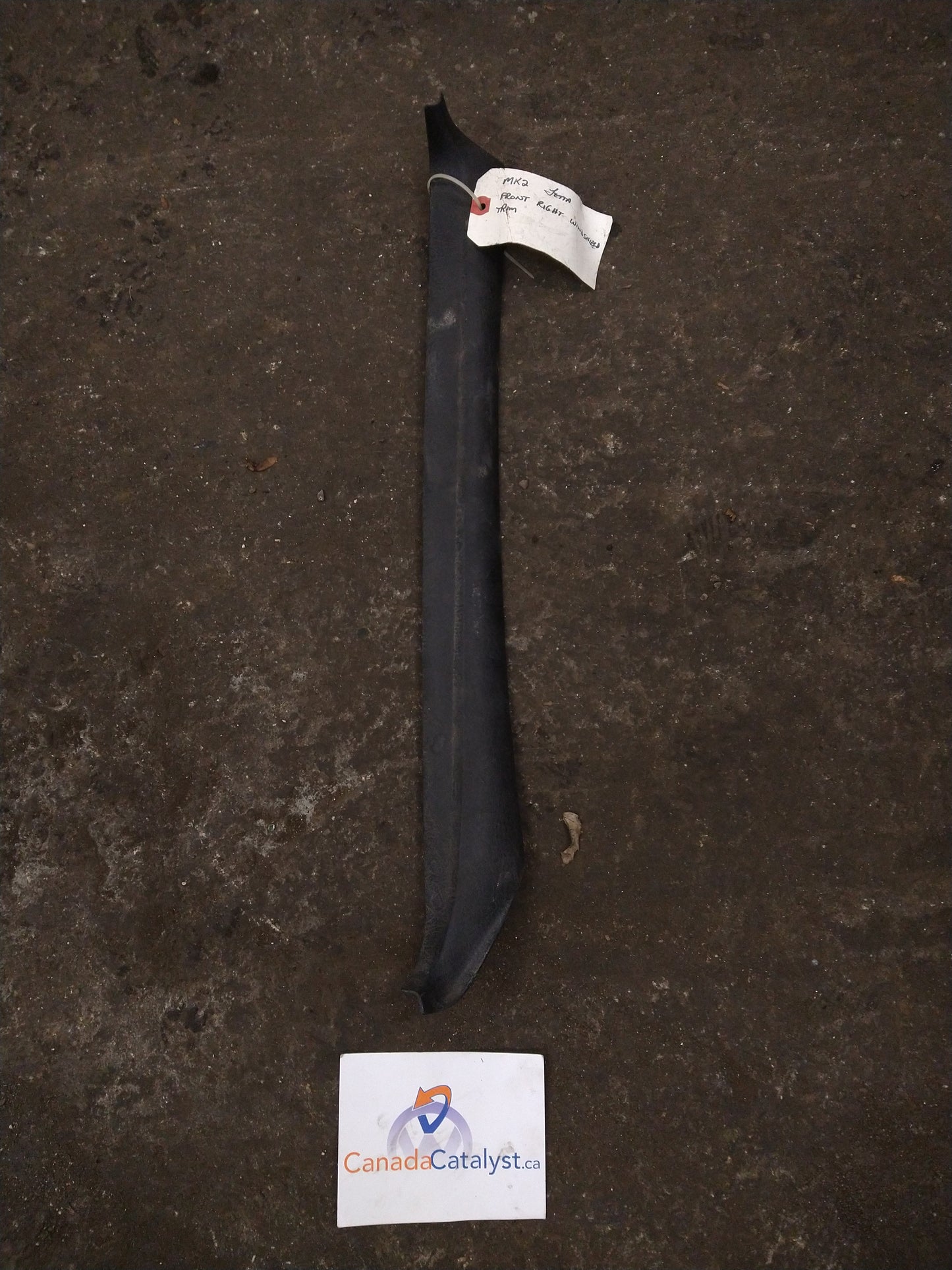 MK2 Jetta Passenger Windshield TRIM 165867458A