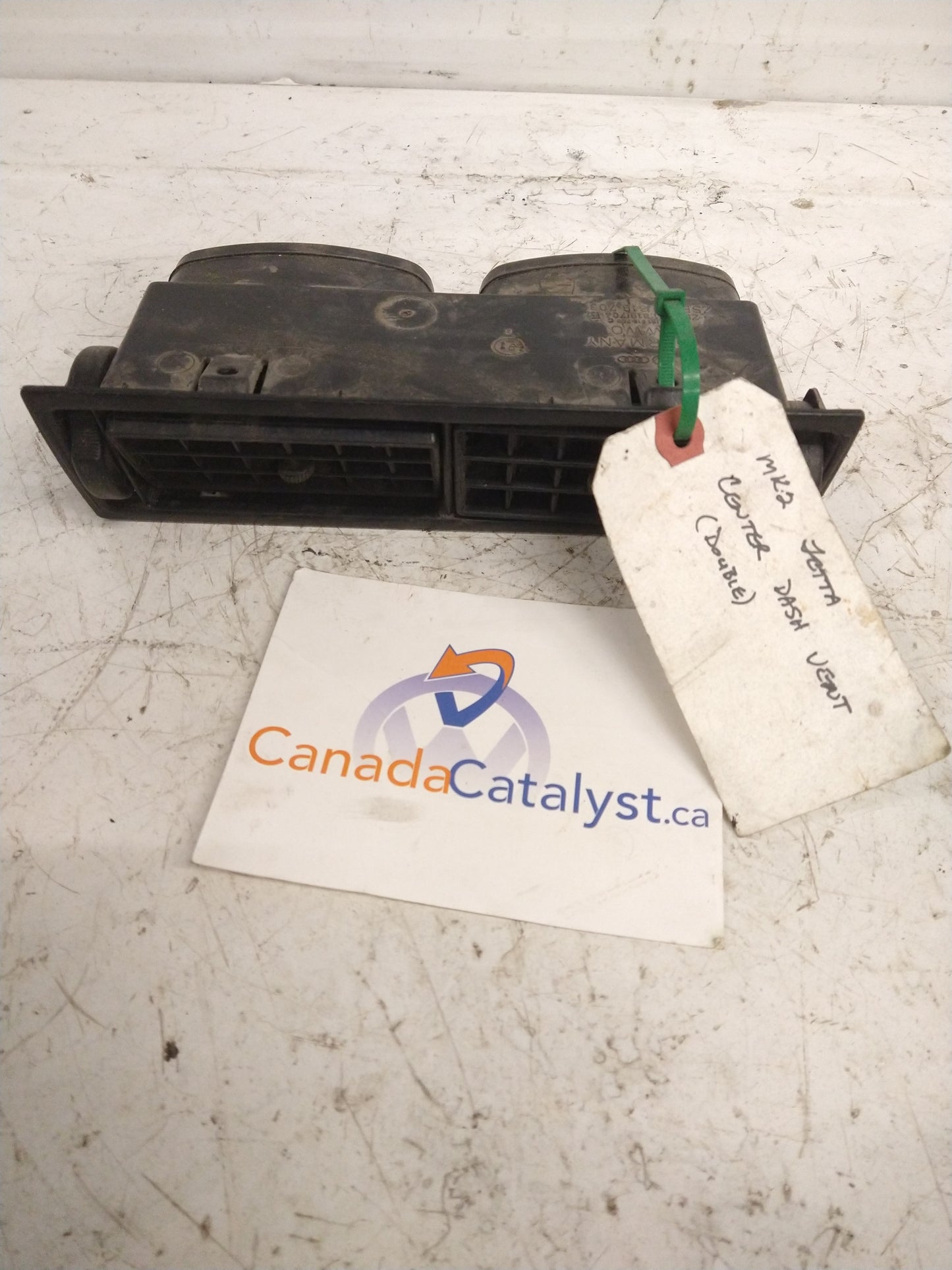 MK2 Jetta Center Dash VENT 191819704F