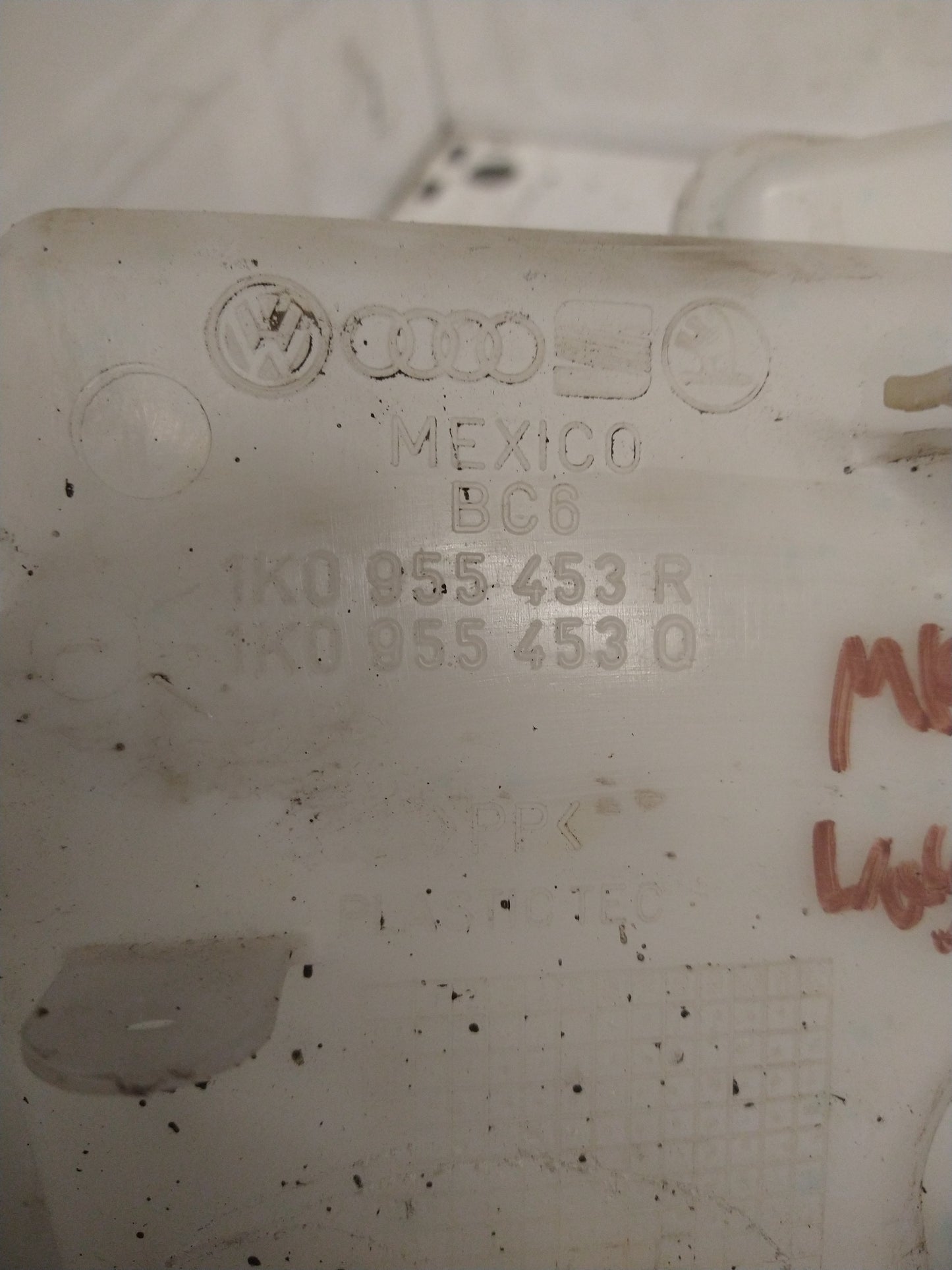 MK6 Washer BOTTLE 1K0955453R