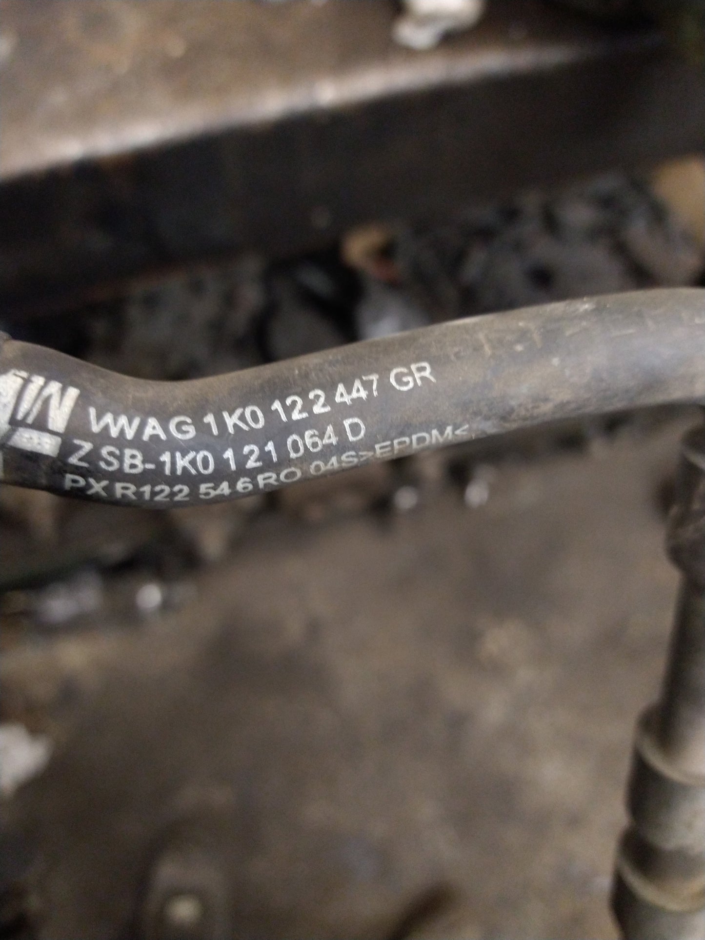 MK5 Radiator Hose and Line Overflow 1K0122447GR