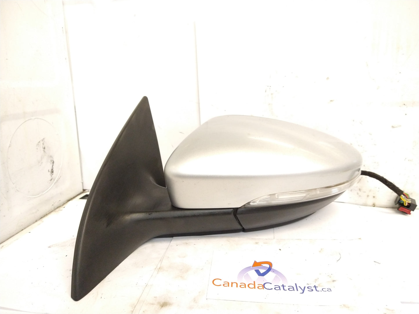 B6 CC Driver Door Mirror LA7W