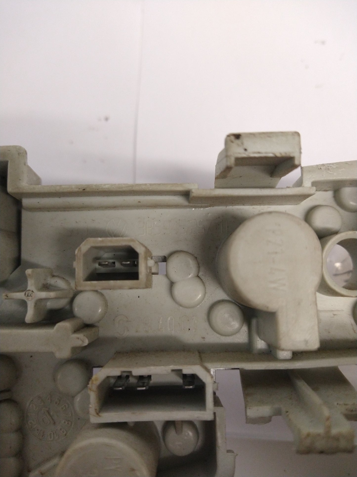 B5.5 Sedan Driver BULB TRAY 3B5945157D