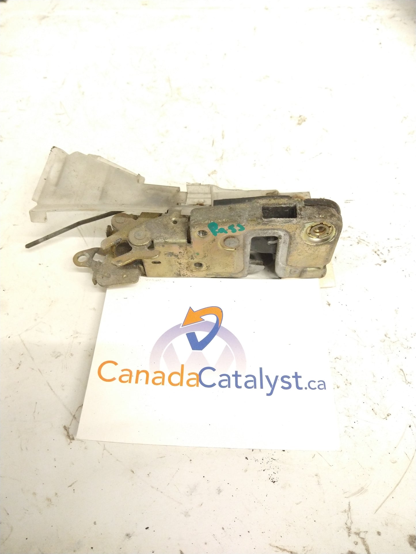 T4 Passenger Door LATCH 701837016E