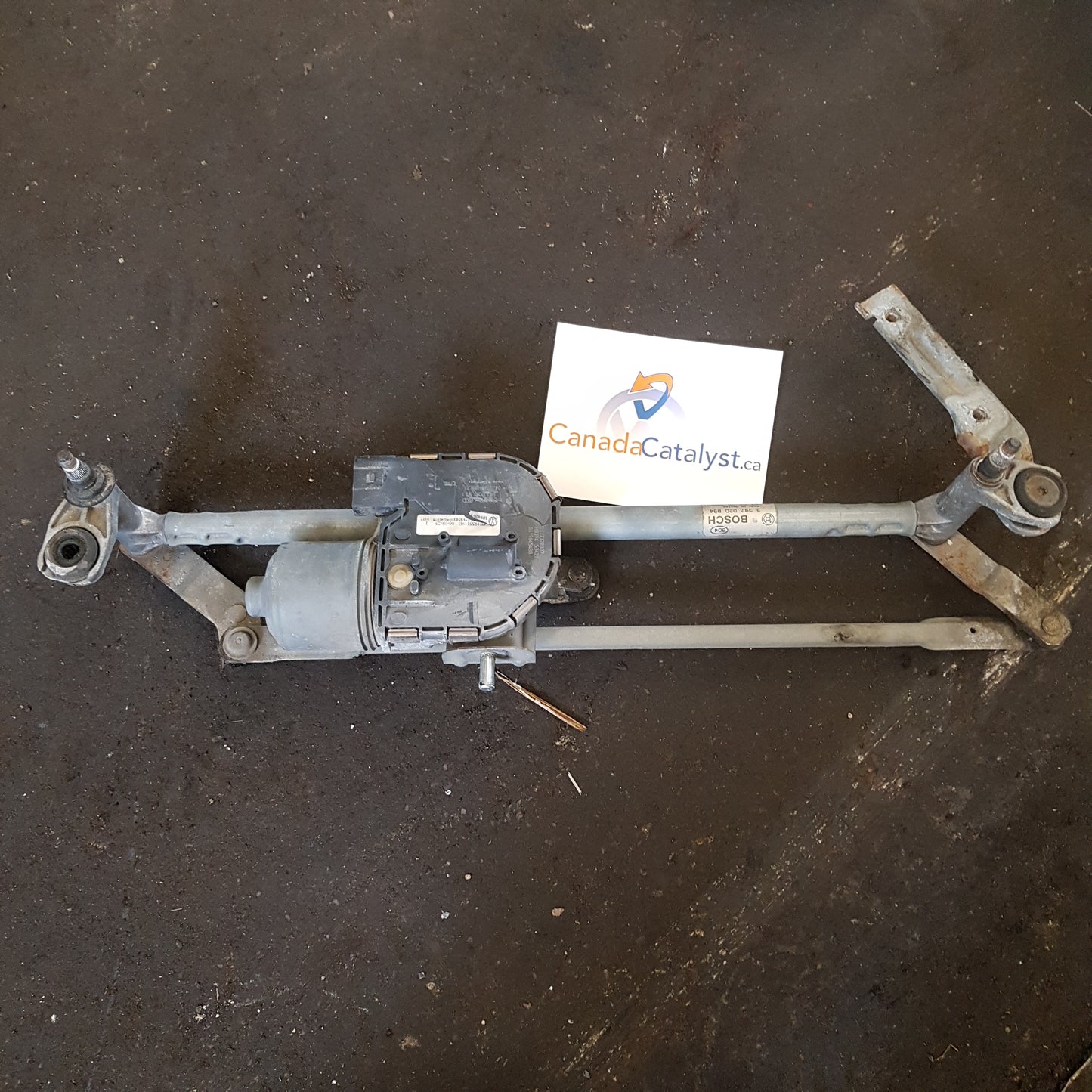 MK5 Jetta/Rabbit Front Wiper Motor ASSEMBLY - V DUB HUB